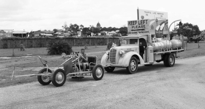Road Marking Australia 1950s
